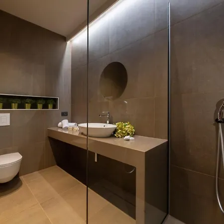 شقة Wonderful Example Of Modern And Innovative Architecture أوراساك